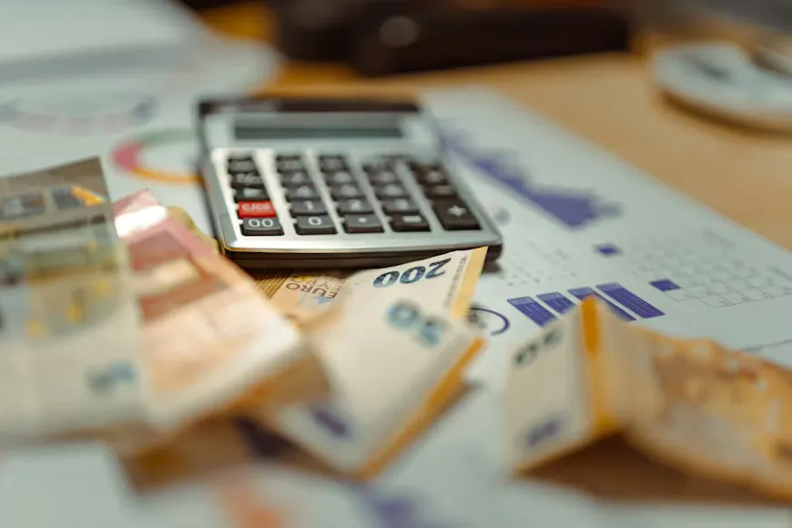 How much do Australians spend on bills each month?