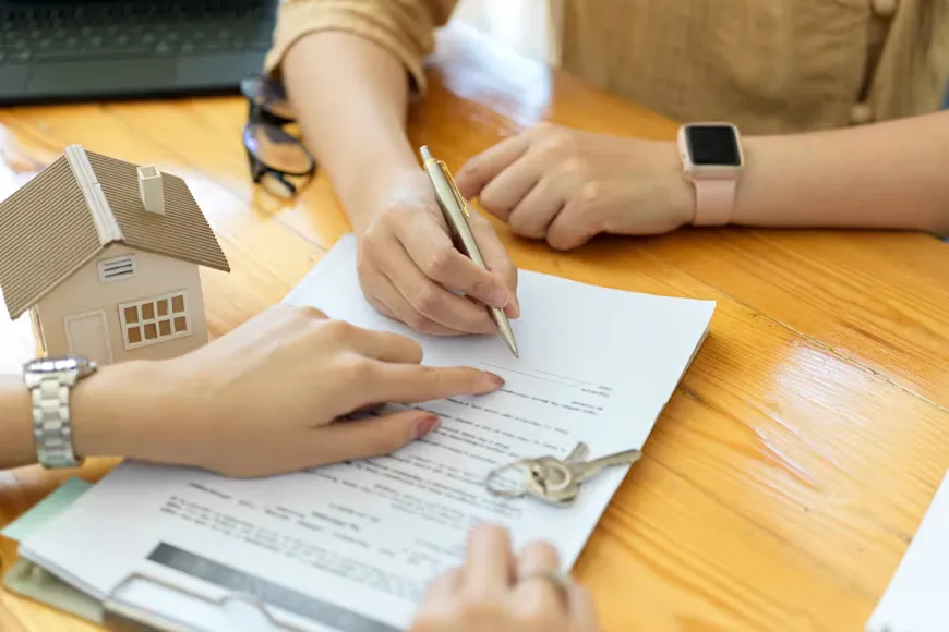 How much does it cost to buy a house in Australia?